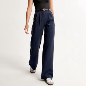 Abercrombie Sloane Tailored Pant Navy Sz Small SHORT Length